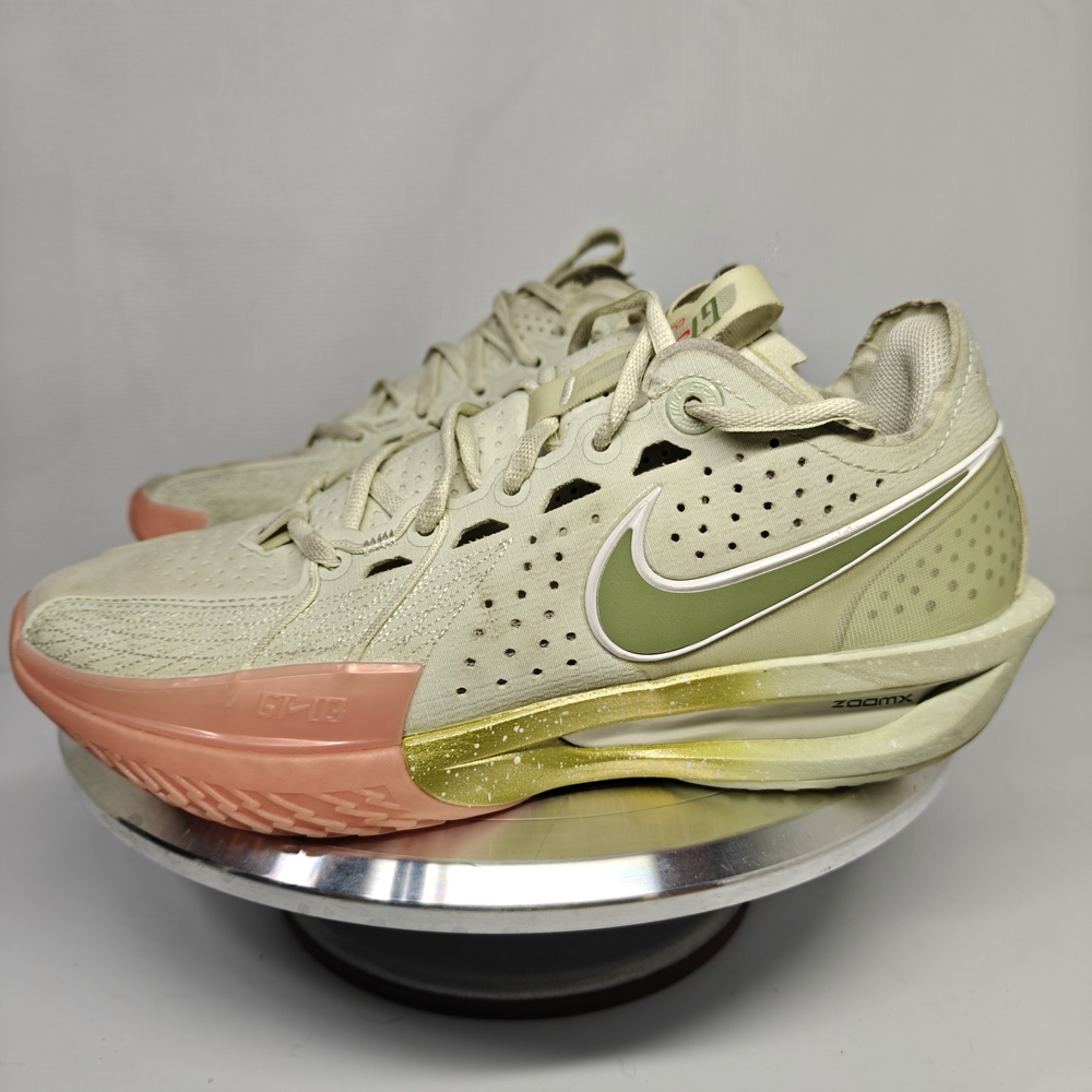 Nike Women's Cream and Green Athletic Shoes